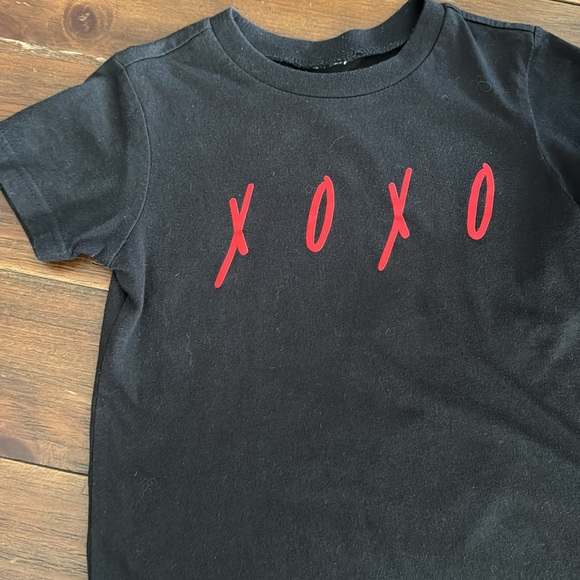 XoXo toddler tee - Picture 2 of 4